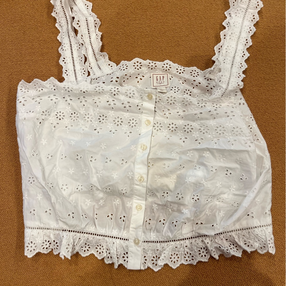 Doen x Gap lace cropped top